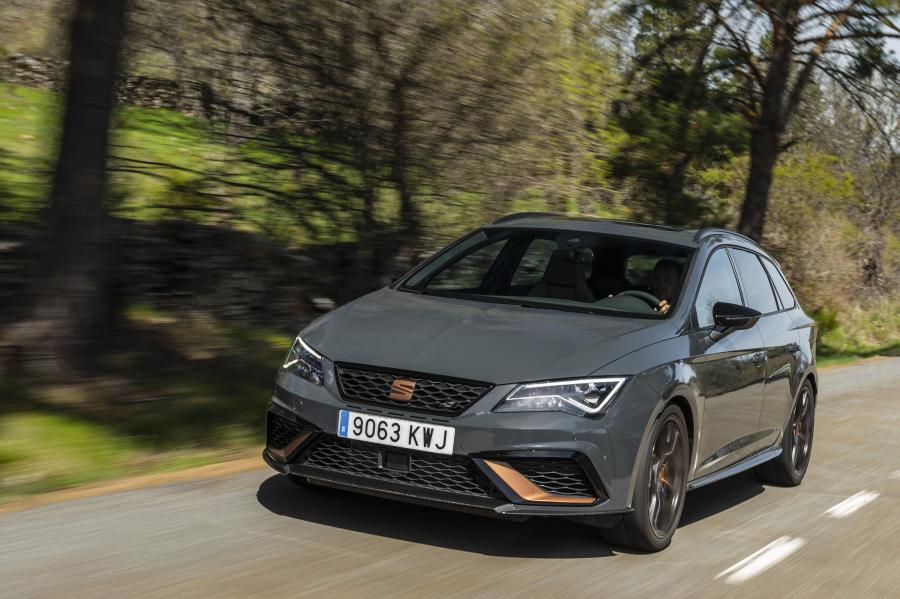  Seat Leon Cupra R ST (5F) 2018 года  (WW) (фото 16 из 40)